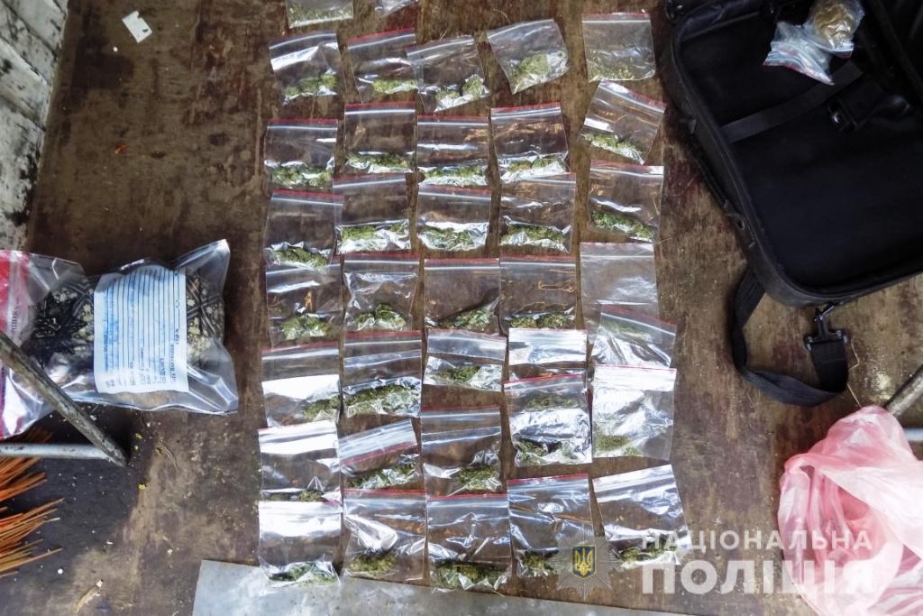 На Вінниччині затримали "чорних лісорубів", в яких виявили гранату та наркотики