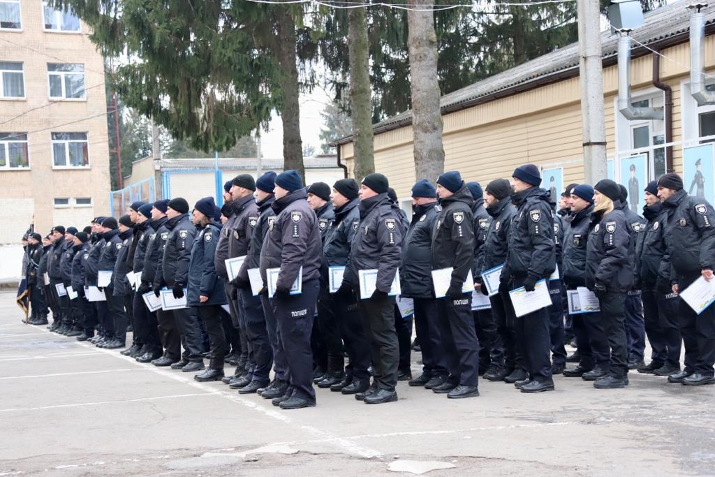 На Вінниччині успішно завершили навчання 85 поліцейських офіцерів громад