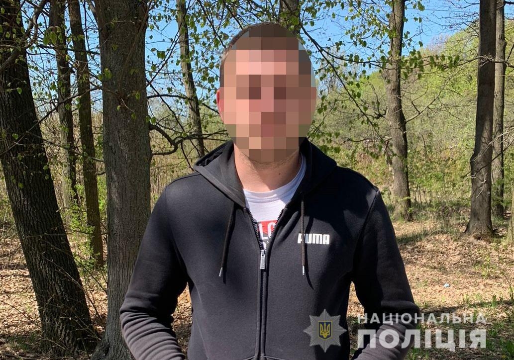 В Агрономічному чоловік, в авто якого знайшли наркотики, намагався відкупитися