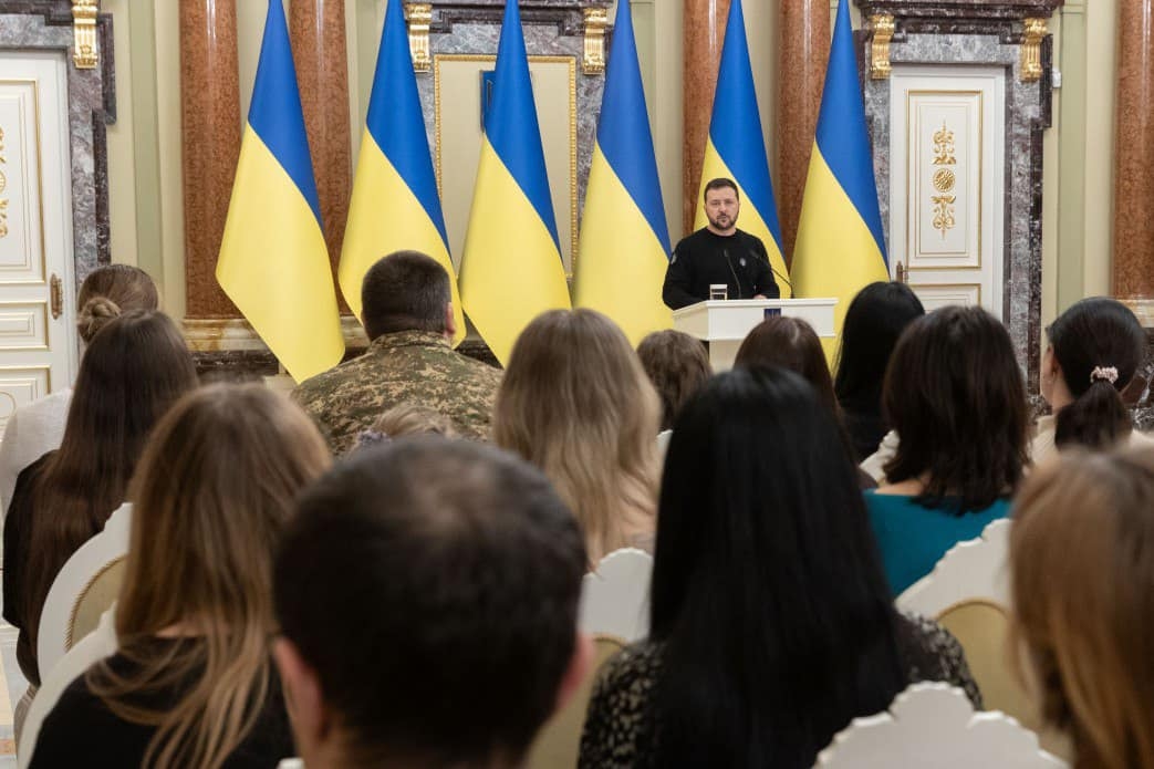 Герою України з Вінниччини президент вручив сертифікат на отримання квартири