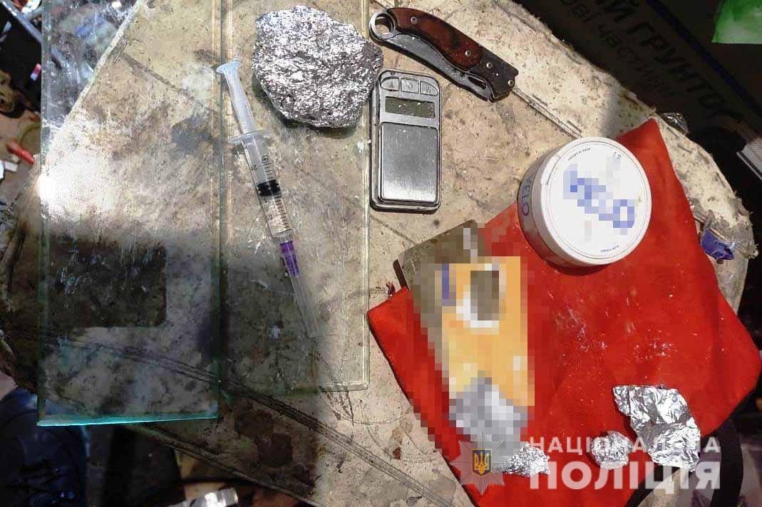 У Гнівані поліція вилучила понад кілограм амфетаміну та канабісу