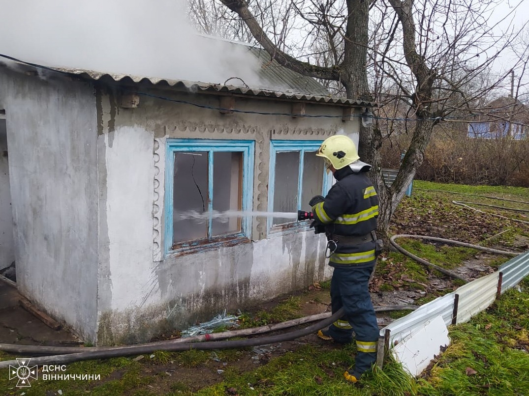 На Вінниччині згоріли лазня, літня кухня та господарча будівля