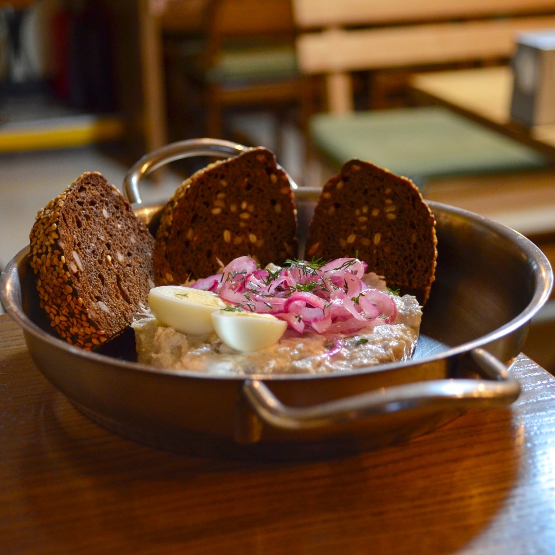 Які ТОП-10 локальних справ варто скуштувати у Вінниці 