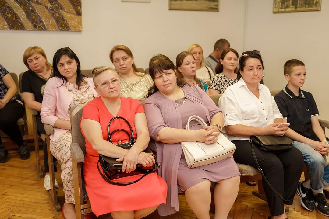 У Вінниці ще 15 жінкам надали почесне звання «Мати-героїня»