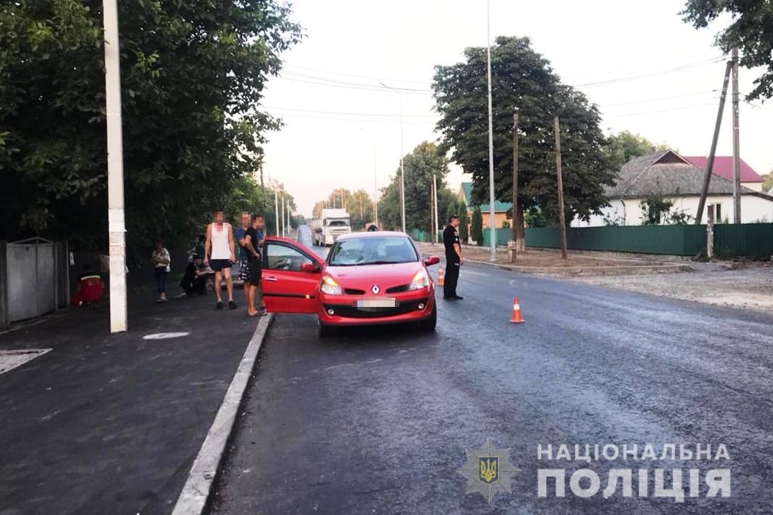 В Брацлаві 10-річна дитина на електросамокаті потрапила під авто