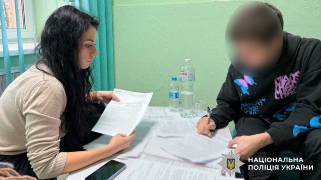 Резонансну справу 18-річного вінницького братовбивці передали до суду