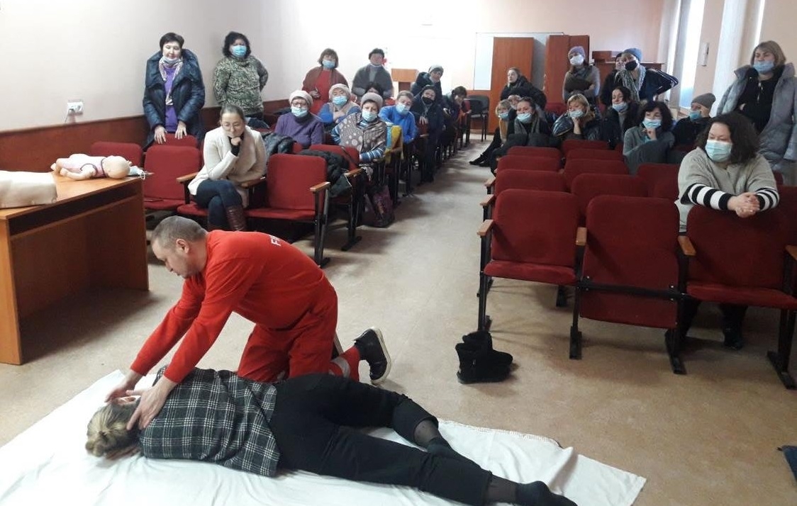 Соціальних працівників у Вінниці навчили надавати першу медичну допомогу
