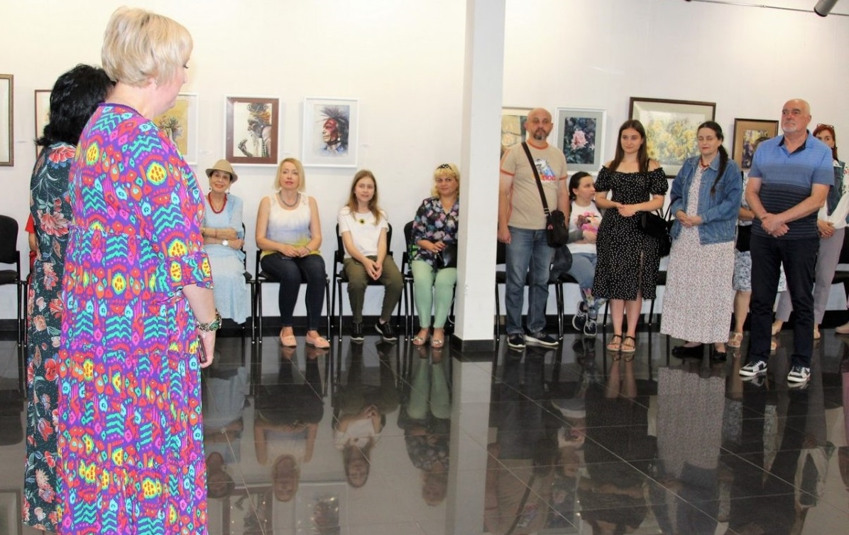 Військова Наталія Жижко представила у Вінниці виставку власних художніх картин