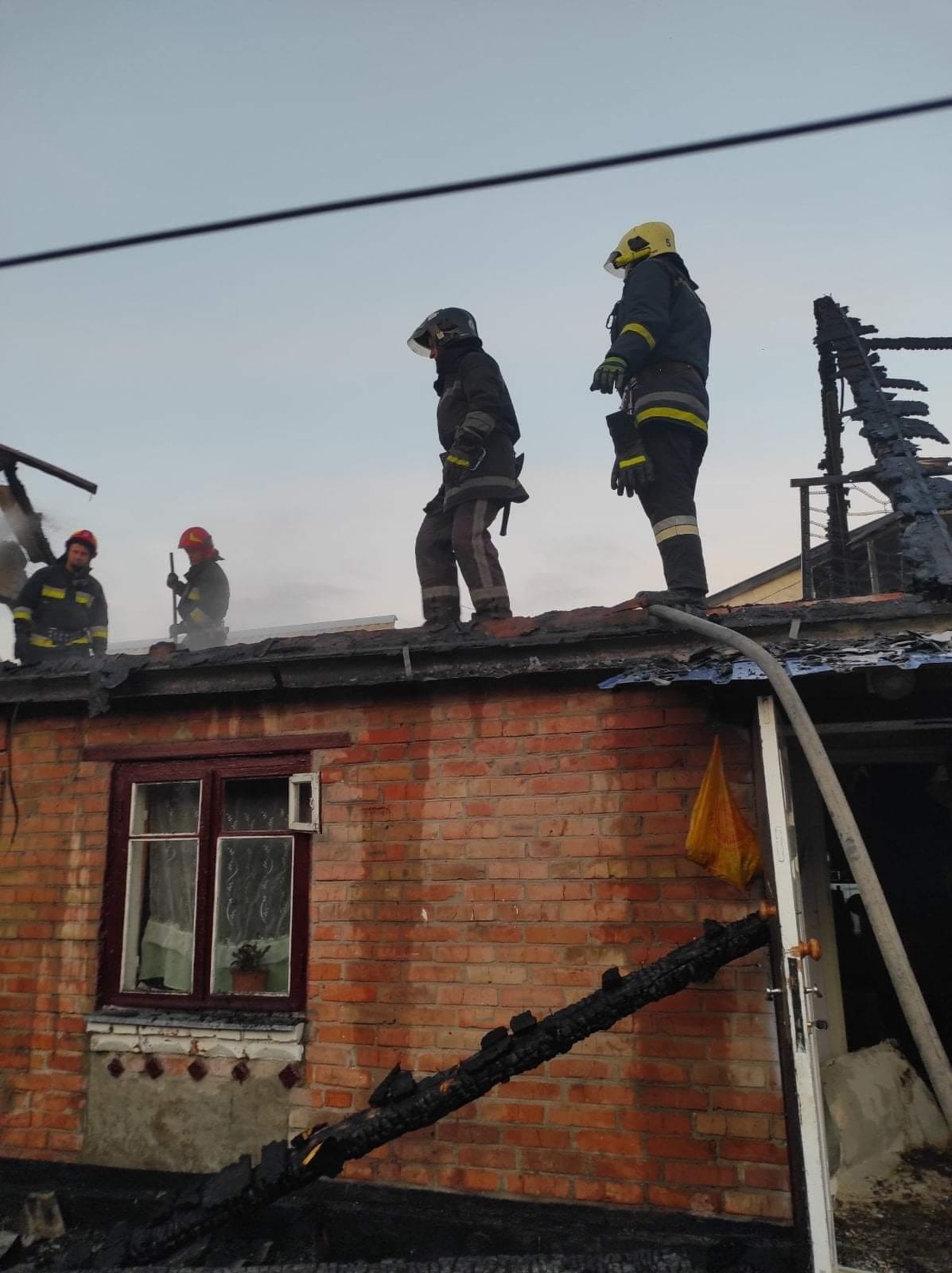 У Вінниці на Тяжилові сталася пожежа - загорілася літня кухня