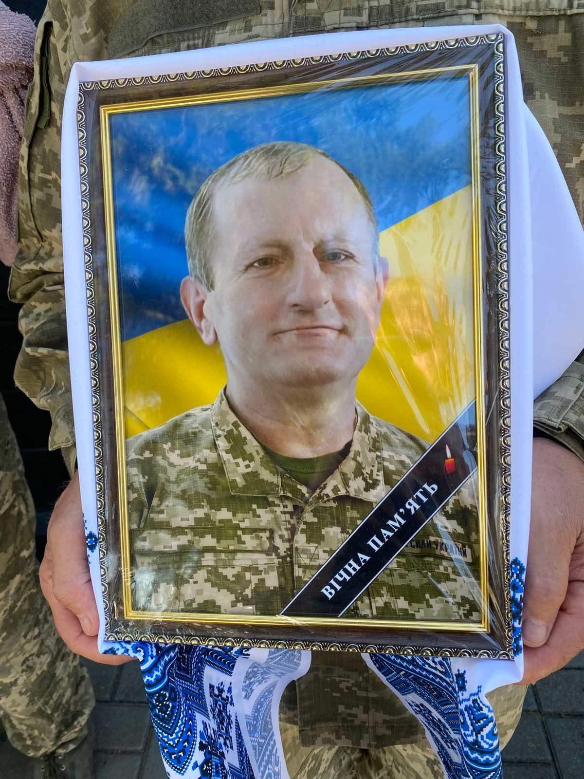 Краснопільська громада проводжала в останню путь командира відділення кулеметного взводу