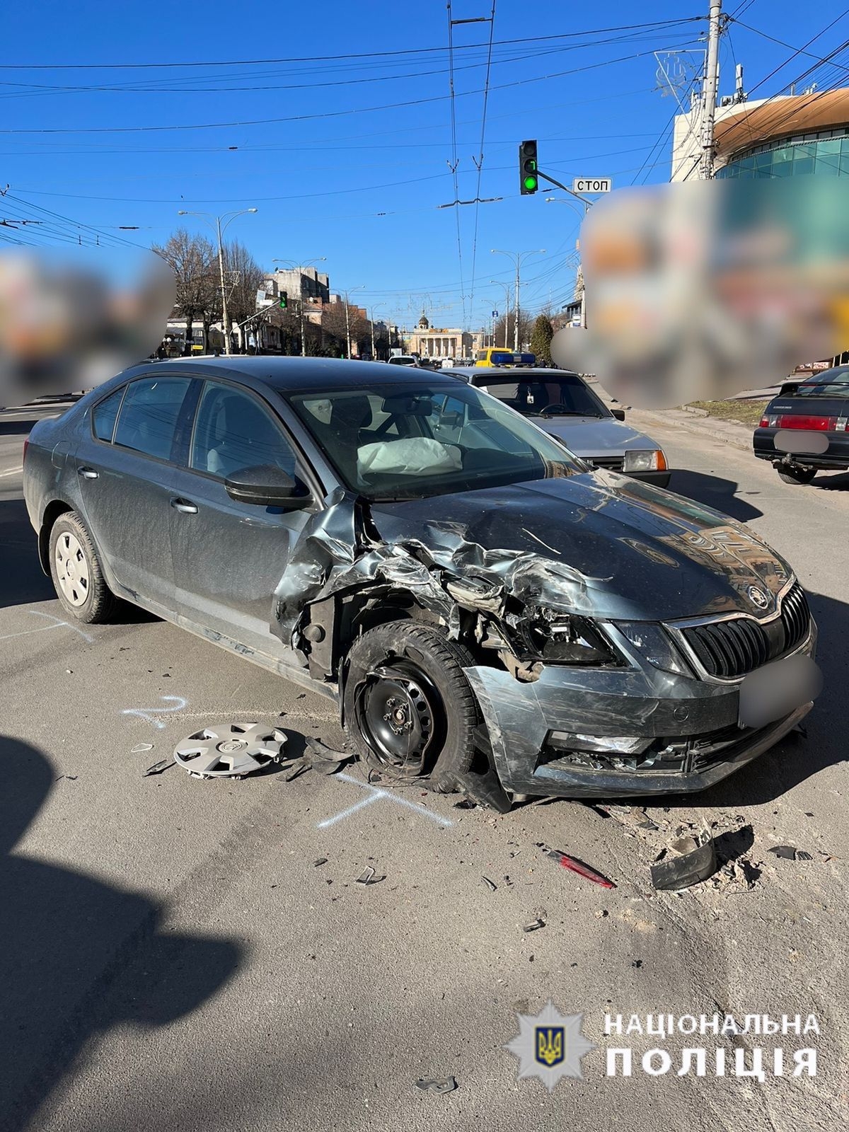 У Вінниці сталася потрійна аварія: один із водіїв постраждав