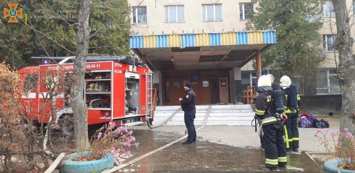 У Вінниці сталася пожежа в гуртожитку: 39 людей евакуйовали