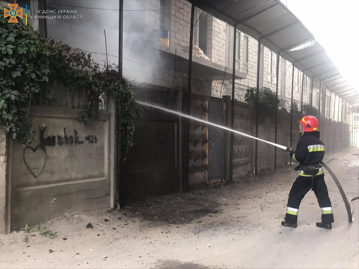 У Вінниці на вулиці 600-річчя сталась пожежа в новобудові