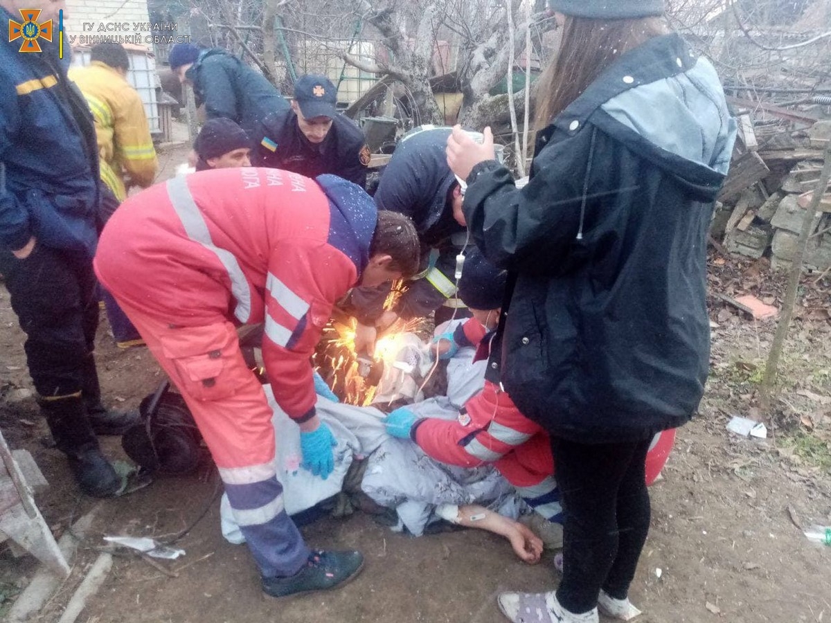 В Тульчинському районі у мотоблоці затисло ногу 20-річного хлопця