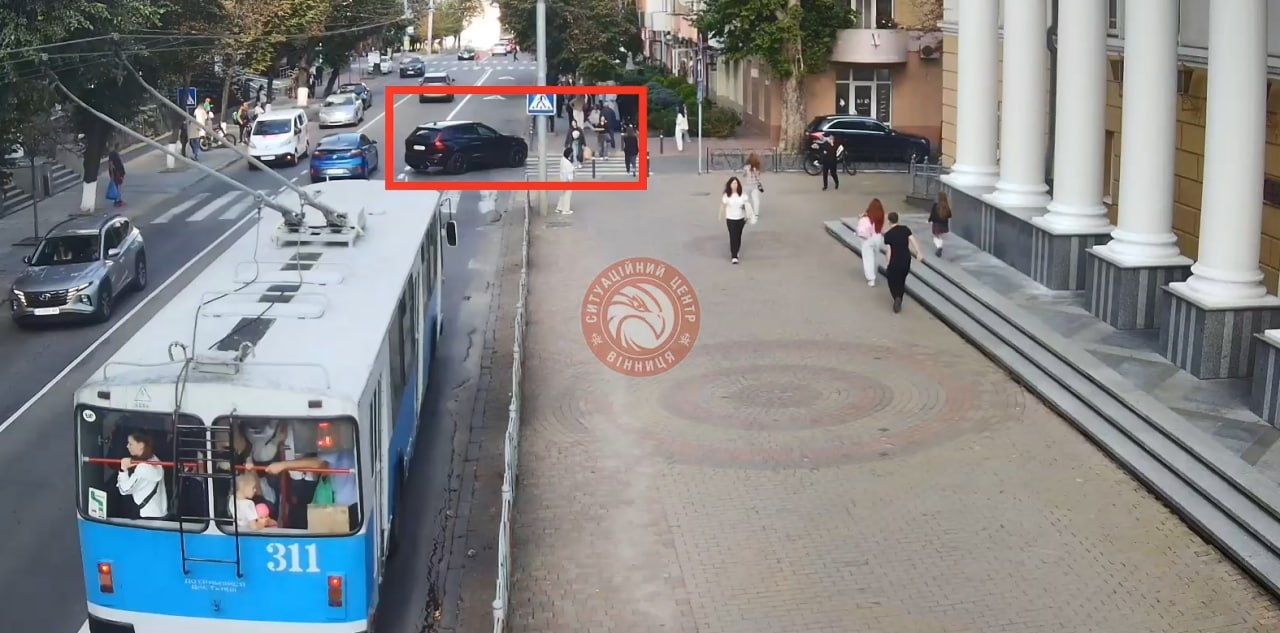 У центрі Вінниці травмувався неповнолітній мотоцикліст