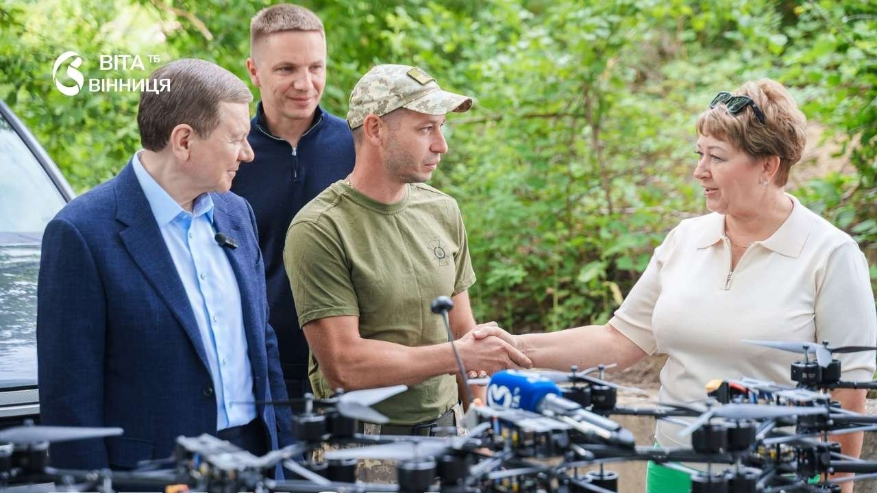 «Безпека та оборона»: Вінниця передала прикордонникам новий пікап і дрони