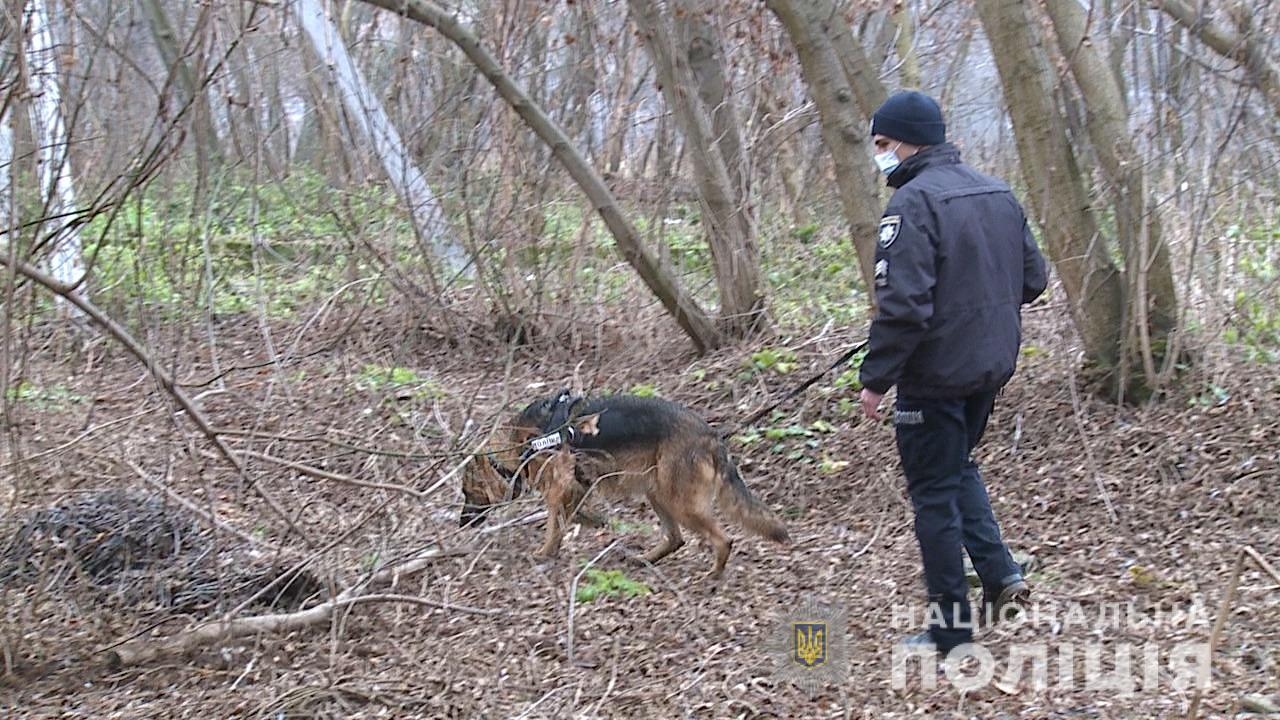 На березі Південного Бугу у Вінниці підірвався чоловік