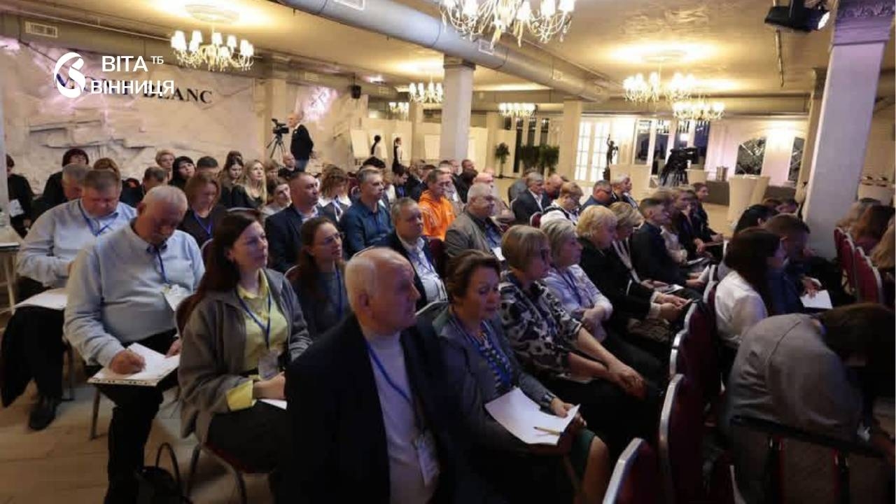 Більше стажувань і дуальна освіта: освітяни та бізнес Вінниччини шукали спільні рішення для ринку праці