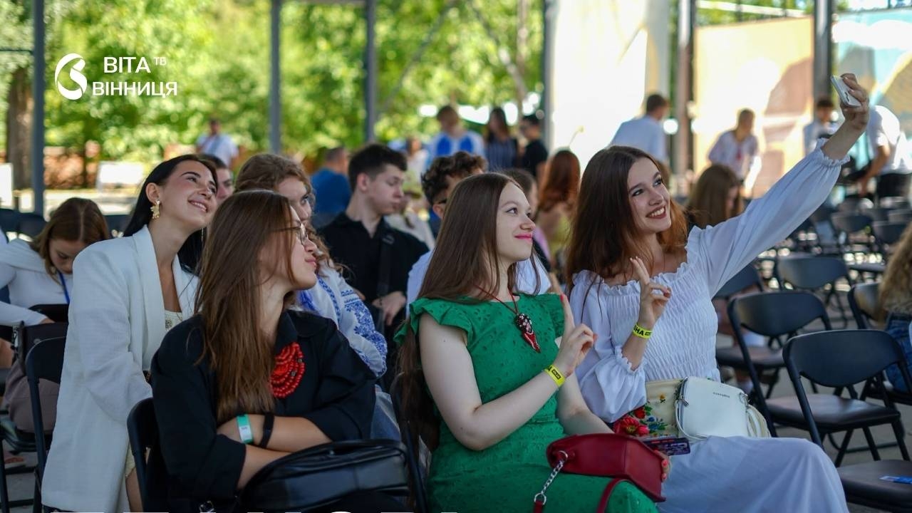 Близько 200 молодих вінничан зібрав фестиваль «Єдність у традиціях»