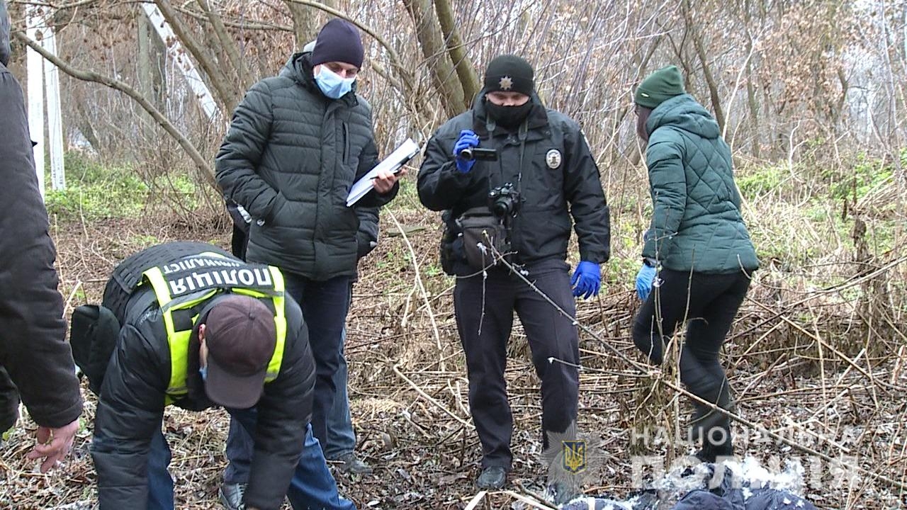 На березі Південного Бугу у Вінниці підірвався чоловік