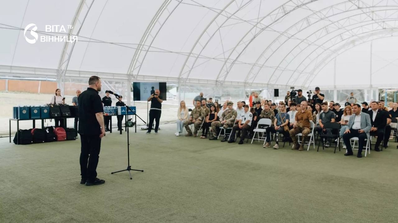 Дев'ятирічна героїня: дівчинка з Вінниччини врятувала братів із вогню