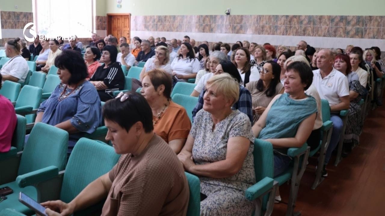 Хто очолив Вінницький професійний коледж цифрових технологій: иколективу представили нового керівника