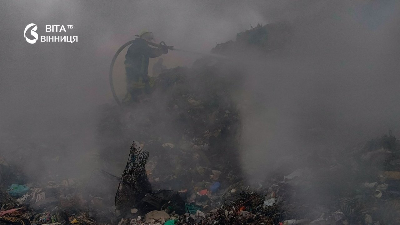 Коротке замикання й необережне куріння що спричинило дві пожежі в області