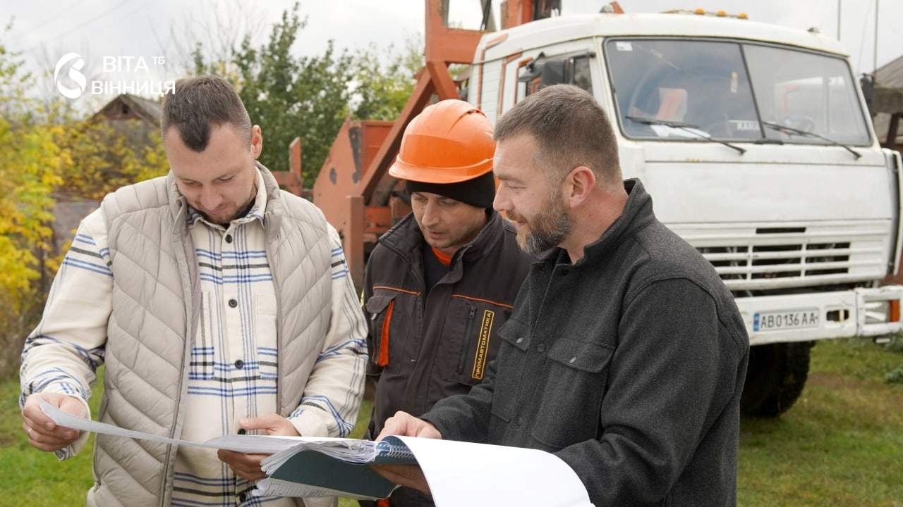 Нові LED-ліхтарі на сільській вулиці у Великих Крушлинцях Вінницької громади