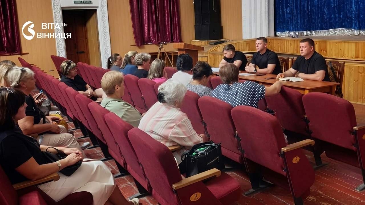 Родини військовополонених отримали індивідуальні консультації у Гайсині й Погребищі