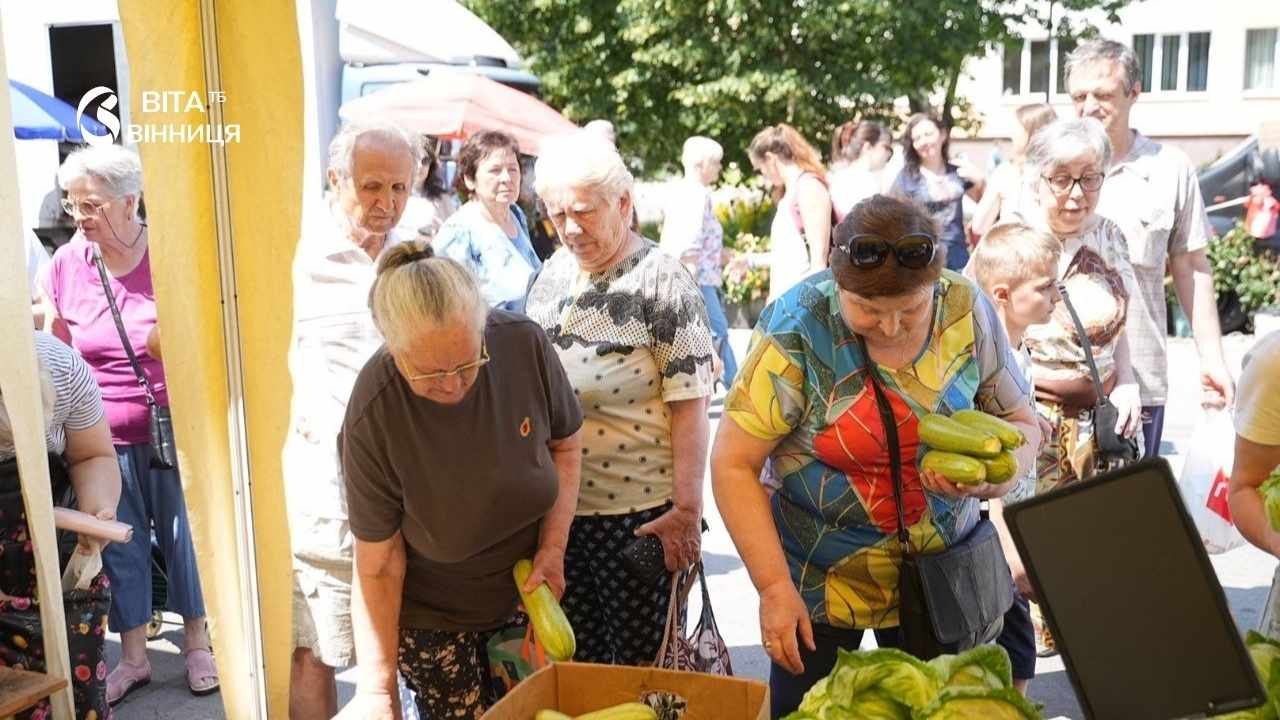 Сільськогосподарський ярмарок у Вінниці: 100 виробників, сири з Карпат і місцева картопля