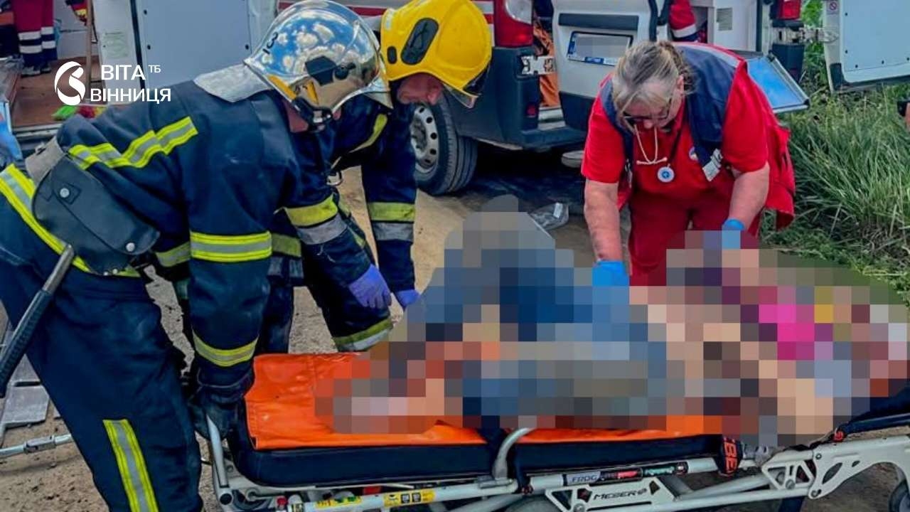 Смертельна ДТП під Вінницею: авто злетіло з дороги, двоє пасажирок загинули на місці