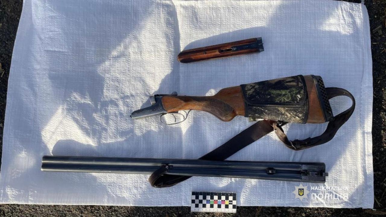 У двох жителів Гайсинського району вилучили гвинтівку та револьвер