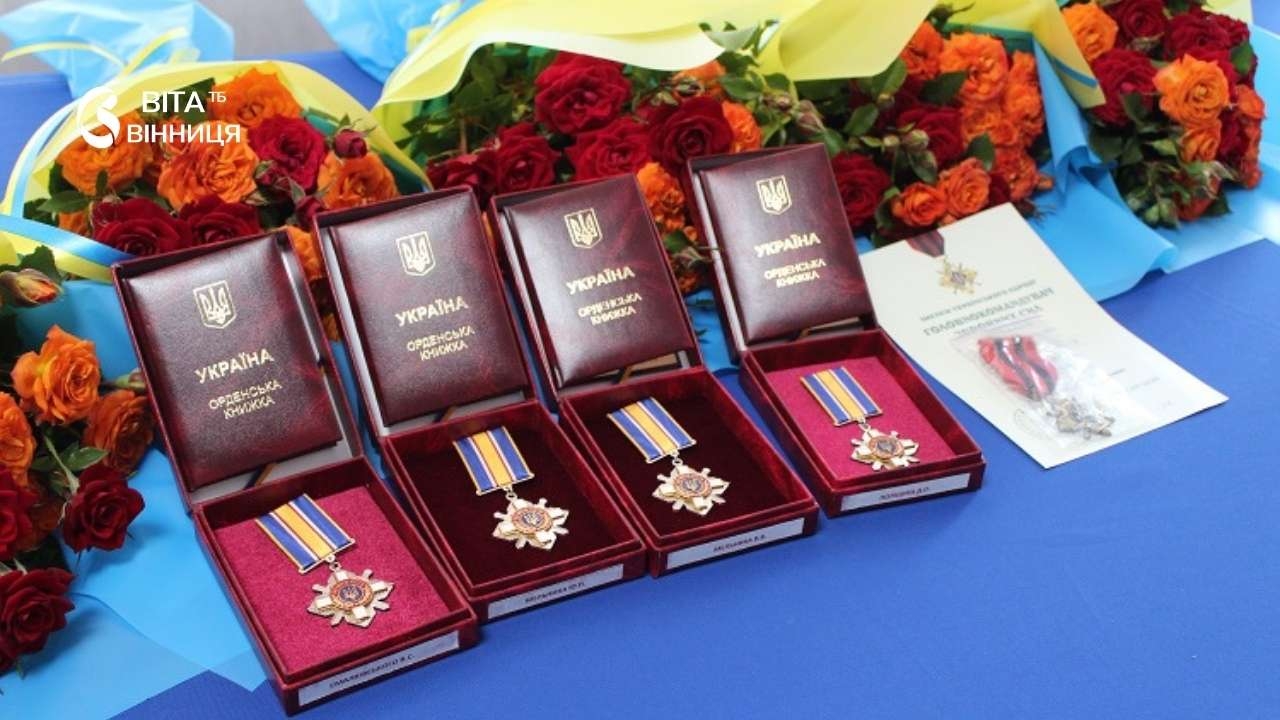У Калинівській громаді родинам шістьох загиблих захисників вручили державні нагороди
