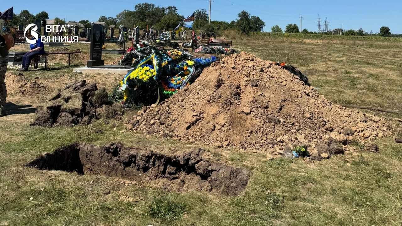 У Комаргороді після скандалу з похованням Героя склав повноваження староста