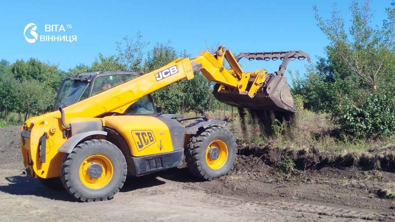 У Великих Крушлинцях облаштовують новий сквер «Лужок»