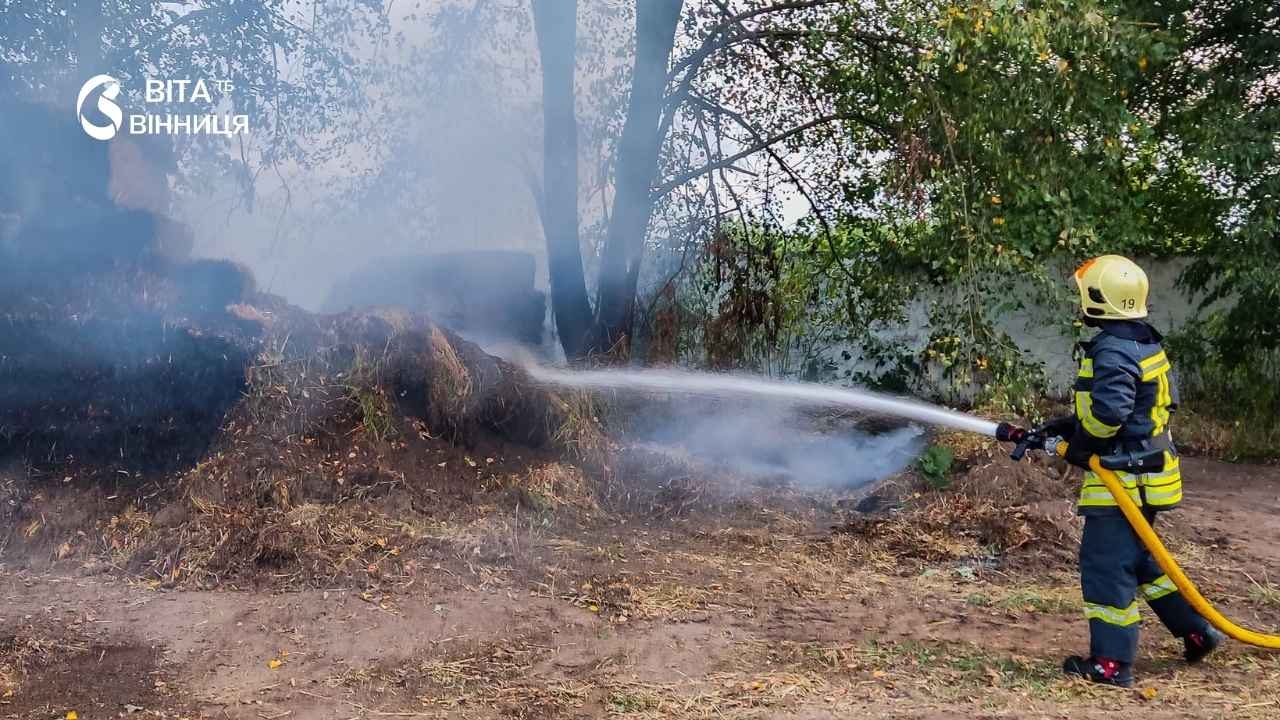 Вінничанин намагався врятувати своє майно з вогню й потрапив з опіками до лікарні