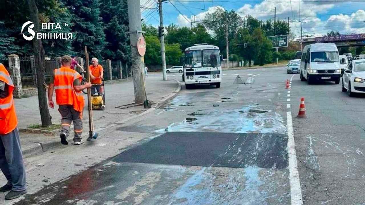 Вінниця планує капітальні ремонти оглядових колодязів на дорогах міста