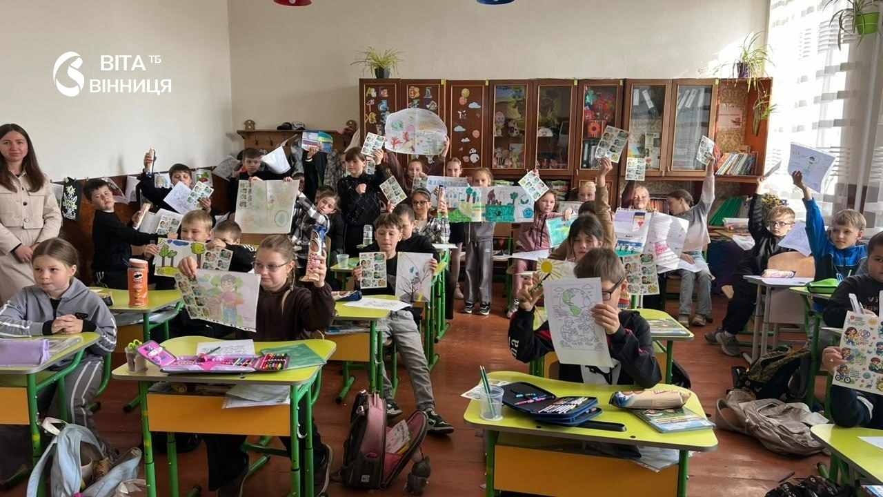 Якою буде Земля через 20 років: учні шкіл старостинських округів Вінниці намалювали свої екоідеї