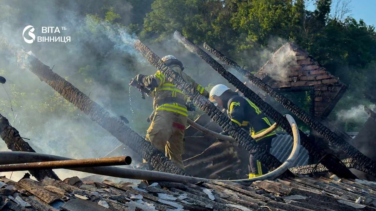 Загорілися два автомобілі: подробиці пожеж на Вінниччині за добу