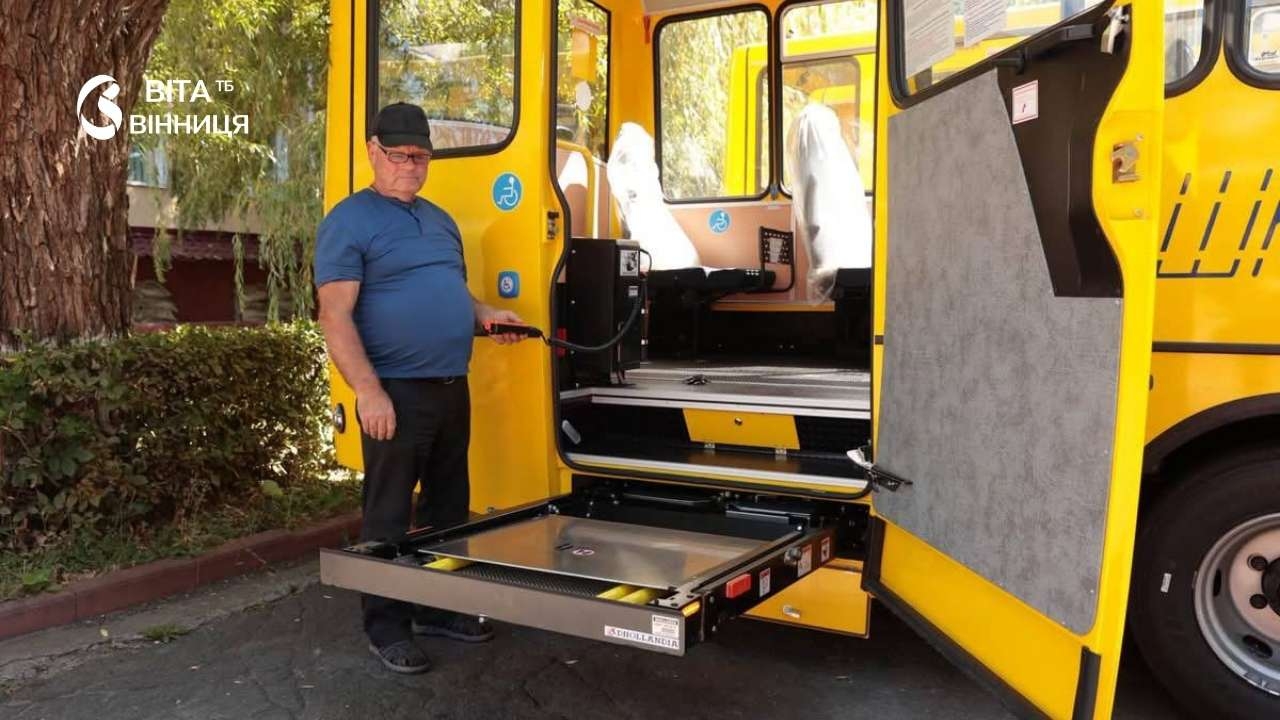 Жмеринська, Іванівська, Мурафська та Калинівська громади отримали нові шкільні автобуси