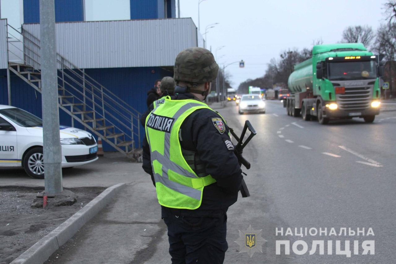 Поліція посилила охорону правопорядку у населених пунктах Вінниччини