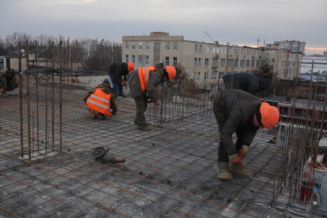 У Вінниці в новому муніципальному будинку звели вже шість поверхів