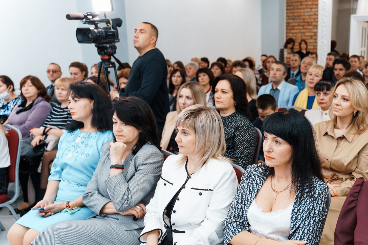 У Вінниці вчителям дякували за їхню відданість дітям та небайдужість