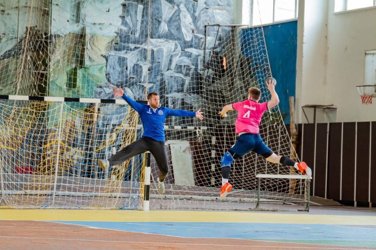 Вінницькі гандболісти вдало дебютували на Чемпіонаті України