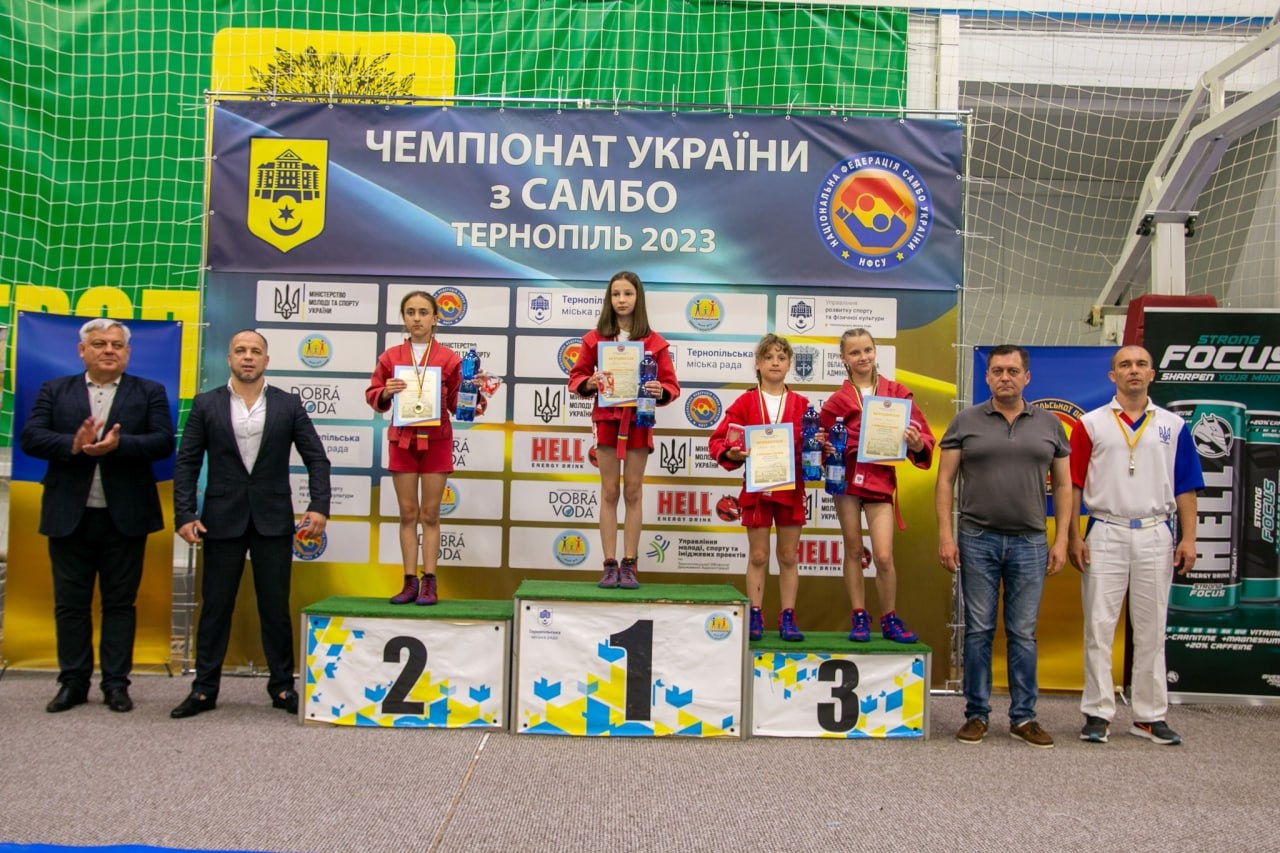 Вже є перше "золото": юні вінничани змагаються у чемпіонаті України з боротьби самбо