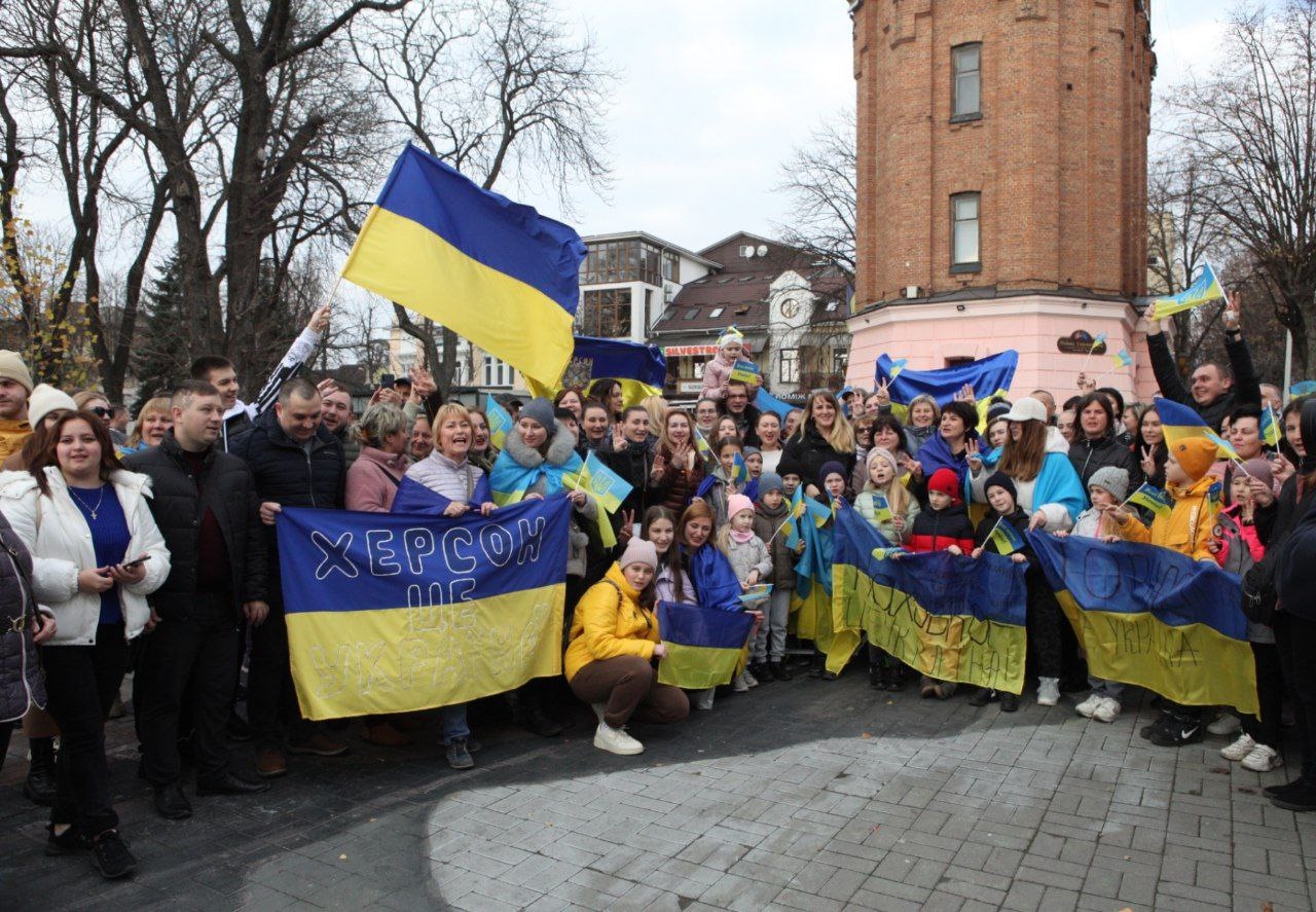 "Херсон – це Україна!": у Вінниці відсвяткували звільнення міста від окупантів