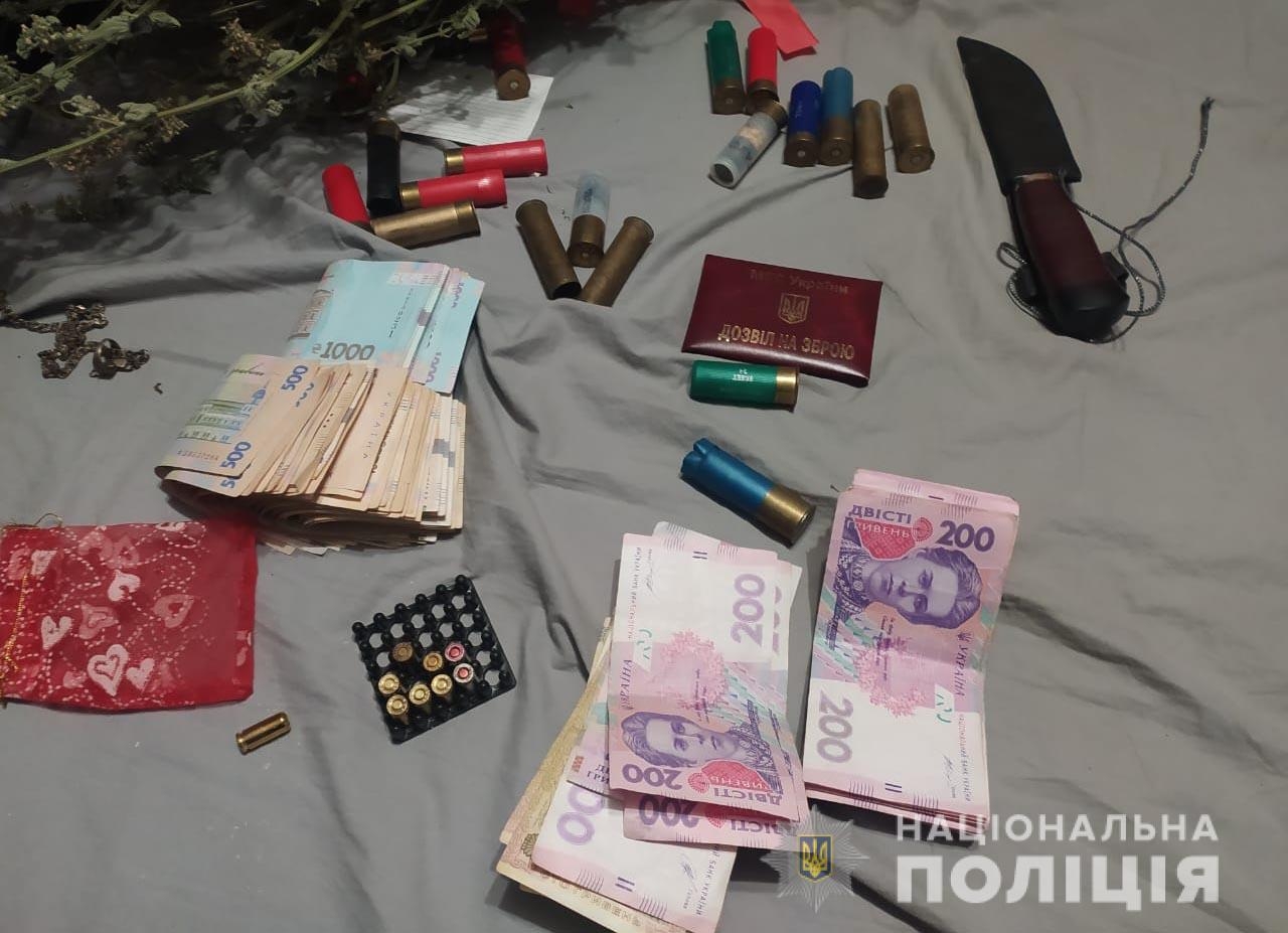 На Вінниччині затримали групу наркоділків, які в місяць заробляли близько півмільйона гривень