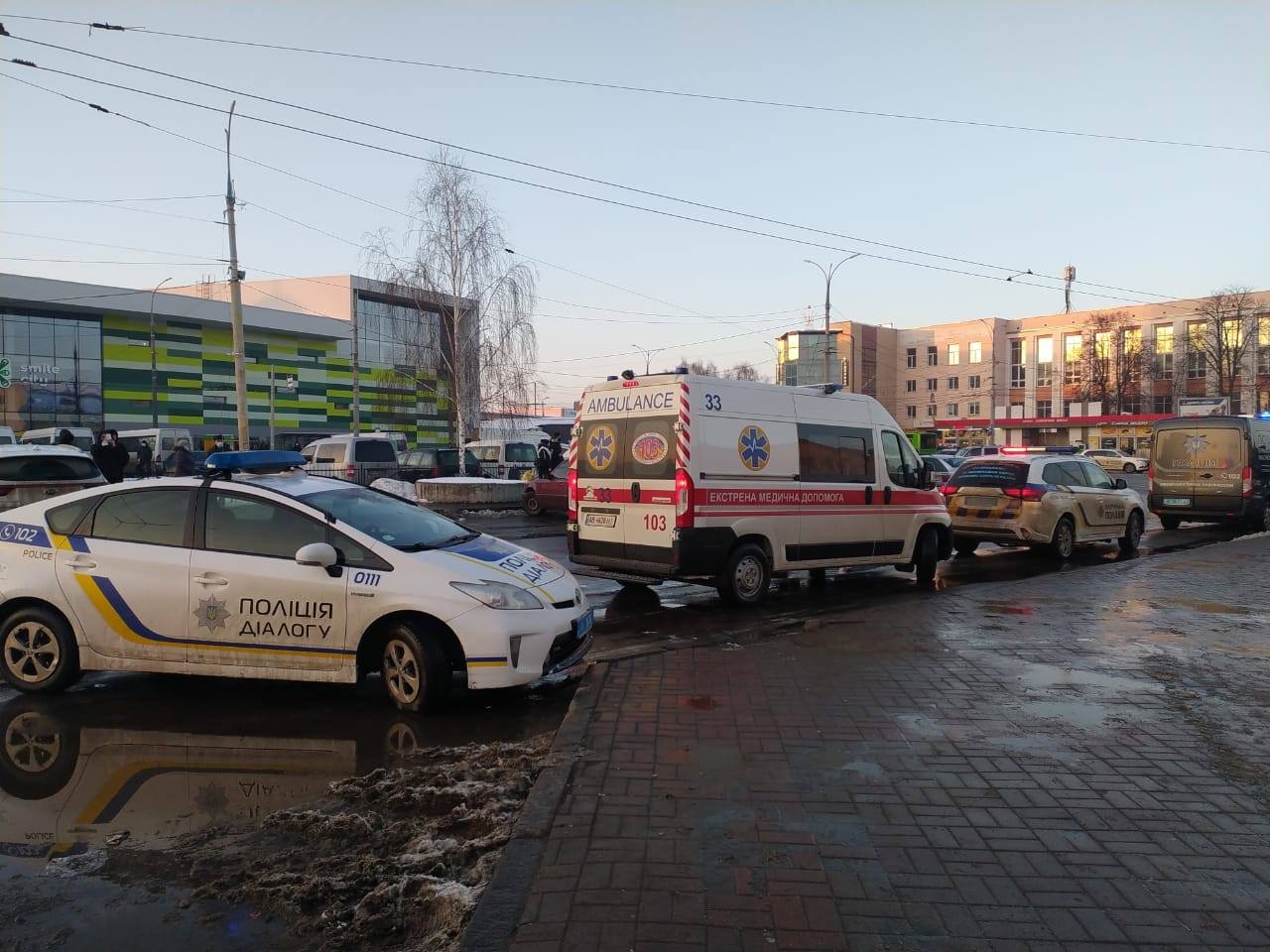 У Вінниці через анонімний дзвінок з приміщення залізничного вокзалу евакуювали 200 людей