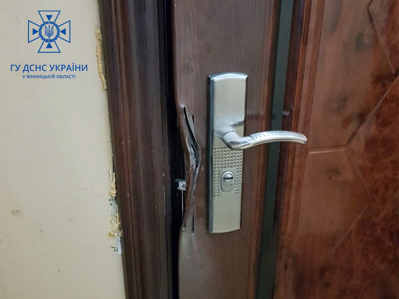 У Вінниці трирічна дівчинка випала з вікна багатоповерхівки