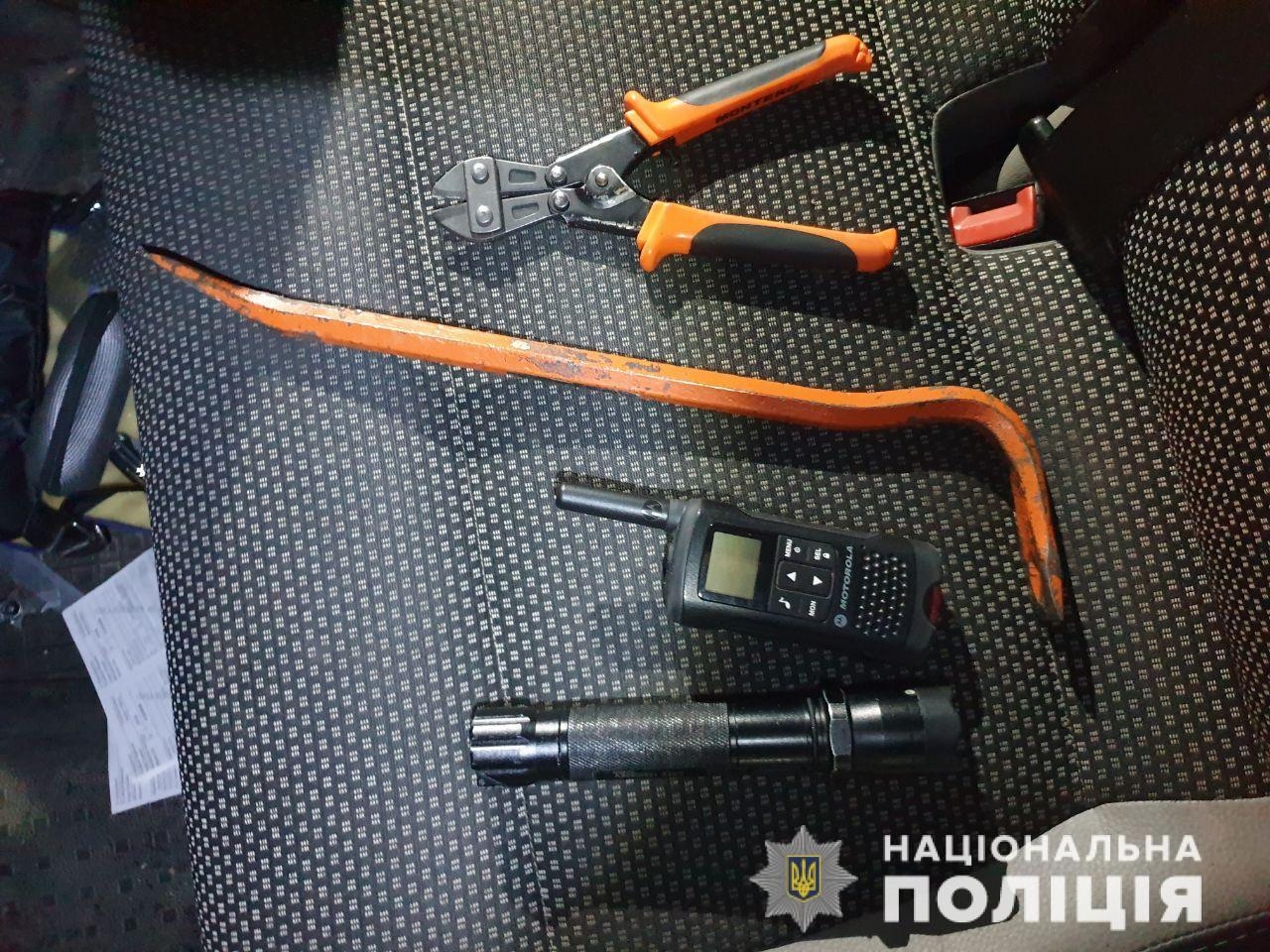 Вінницькі слідчі оголосили про підозру “домушникам-гастролерам”